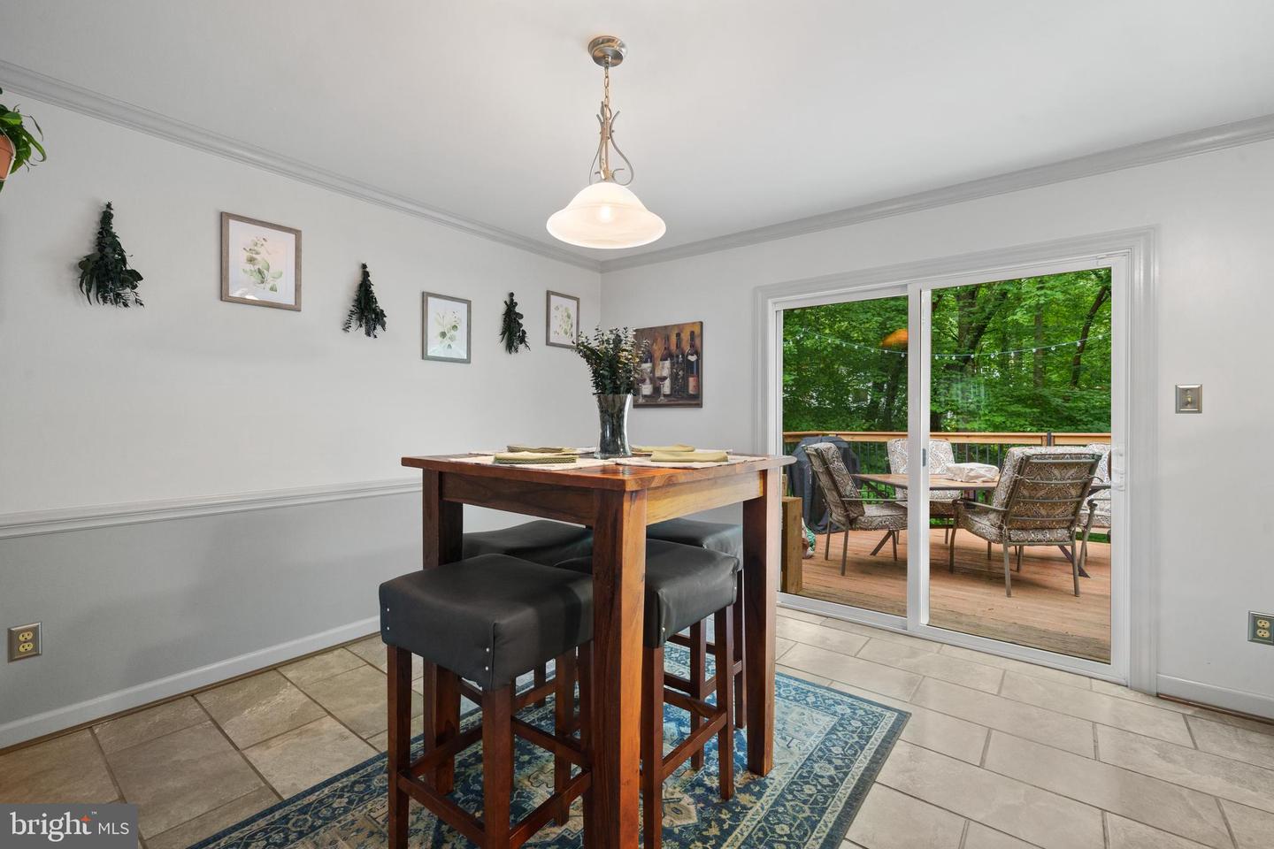 15251 CEDAR KNOLL CT, DUMFRIES, Virginia 22025, 3 Bedrooms Bedrooms, 7 Rooms Rooms,3 BathroomsBathrooms,Residential,For sale,15251 CEDAR KNOLL CT,VAPW2091484 MLS # VAPW2091484