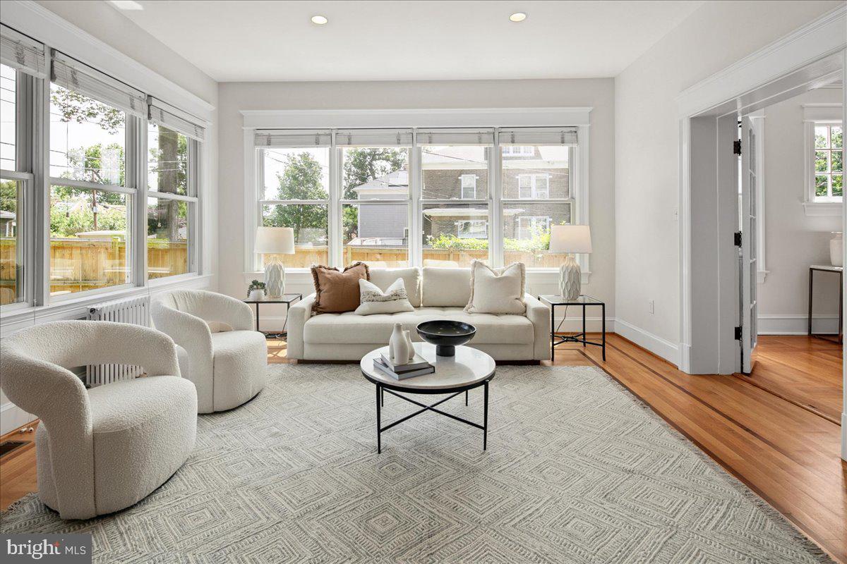 1501 HAMILTON ST NW, WASHINGTON, District Of Columbia 20011, 8 Bedrooms Bedrooms, ,6 BathroomsBathrooms,Residential,For sale,1501 HAMILTON ST NW,DCDC2194510 MLS # DCDC2194510