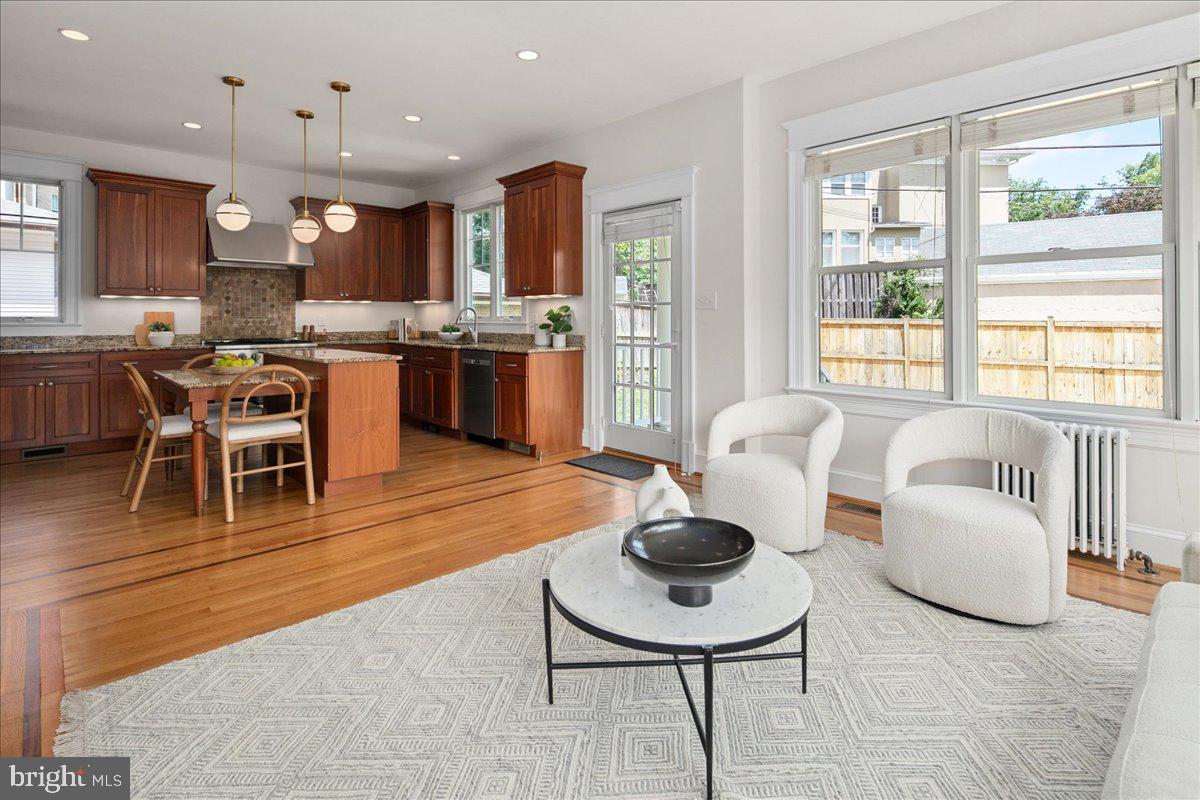 1501 HAMILTON ST NW, WASHINGTON, District Of Columbia 20011, 8 Bedrooms Bedrooms, ,6 BathroomsBathrooms,Residential,For sale,1501 HAMILTON ST NW,DCDC2194510 MLS # DCDC2194510