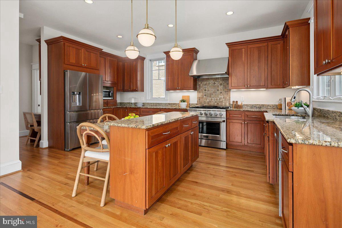 1501 HAMILTON ST NW, WASHINGTON, District Of Columbia 20011, 8 Bedrooms Bedrooms, ,6 BathroomsBathrooms,Residential,For sale,1501 HAMILTON ST NW,DCDC2194510 MLS # DCDC2194510