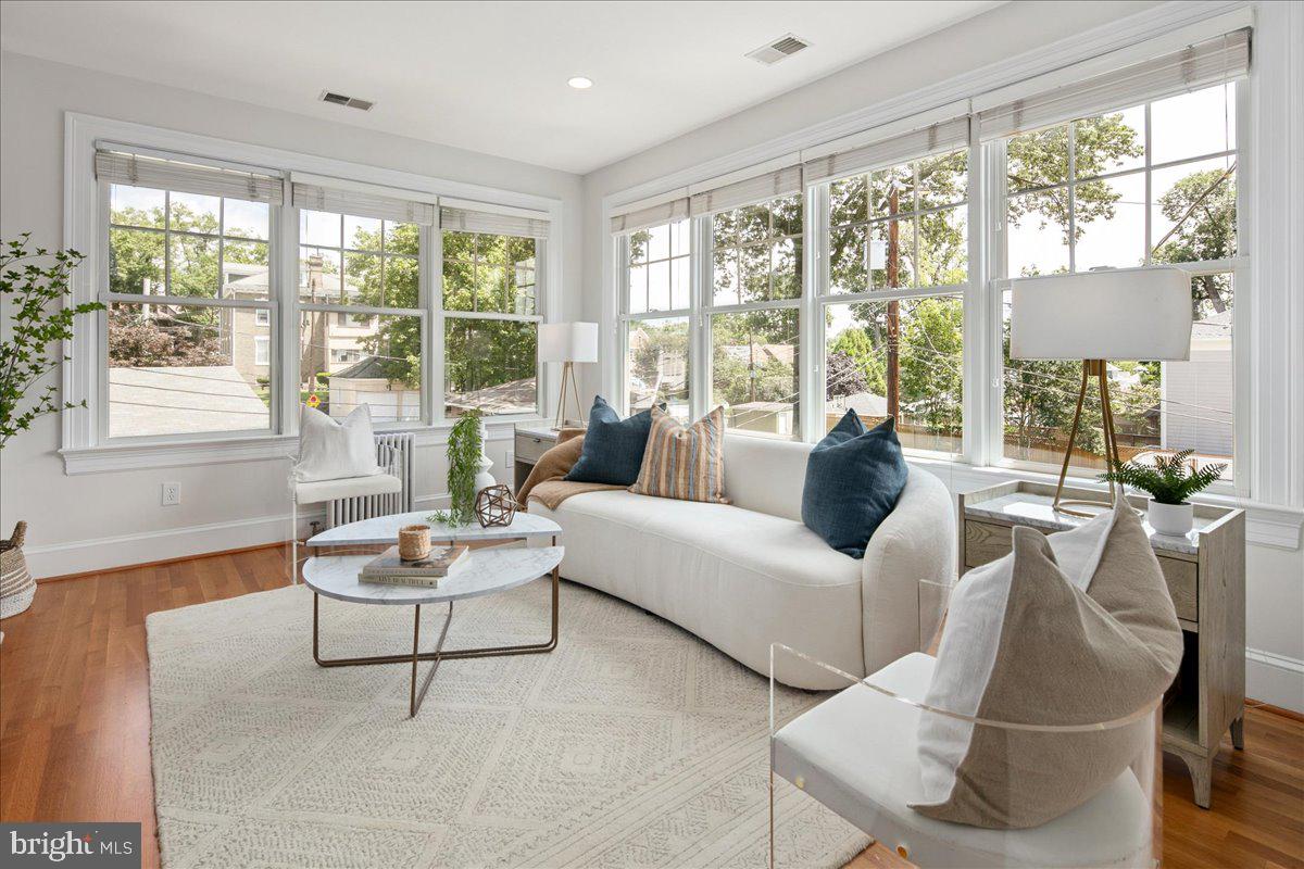 1501 HAMILTON ST NW, WASHINGTON, District Of Columbia 20011, 8 Bedrooms Bedrooms, ,6 BathroomsBathrooms,Residential,For sale,1501 HAMILTON ST NW,DCDC2194510 MLS # DCDC2194510