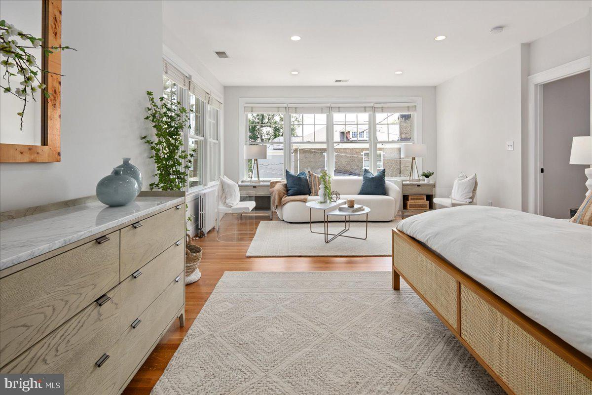 1501 HAMILTON ST NW, WASHINGTON, District Of Columbia 20011, 8 Bedrooms Bedrooms, ,6 BathroomsBathrooms,Residential,For sale,1501 HAMILTON ST NW,DCDC2194510 MLS # DCDC2194510