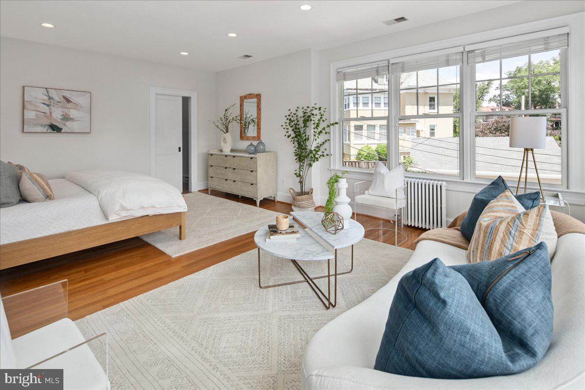1501 HAMILTON ST NW, WASHINGTON, District Of Columbia 20011, 8 Bedrooms Bedrooms, ,6 BathroomsBathrooms,Residential,For sale,1501 HAMILTON ST NW,DCDC2194510 MLS # DCDC2194510