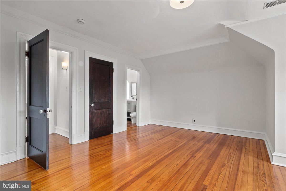 1501 HAMILTON ST NW, WASHINGTON, District Of Columbia 20011, 8 Bedrooms Bedrooms, ,6 BathroomsBathrooms,Residential,For sale,1501 HAMILTON ST NW,DCDC2194510 MLS # DCDC2194510