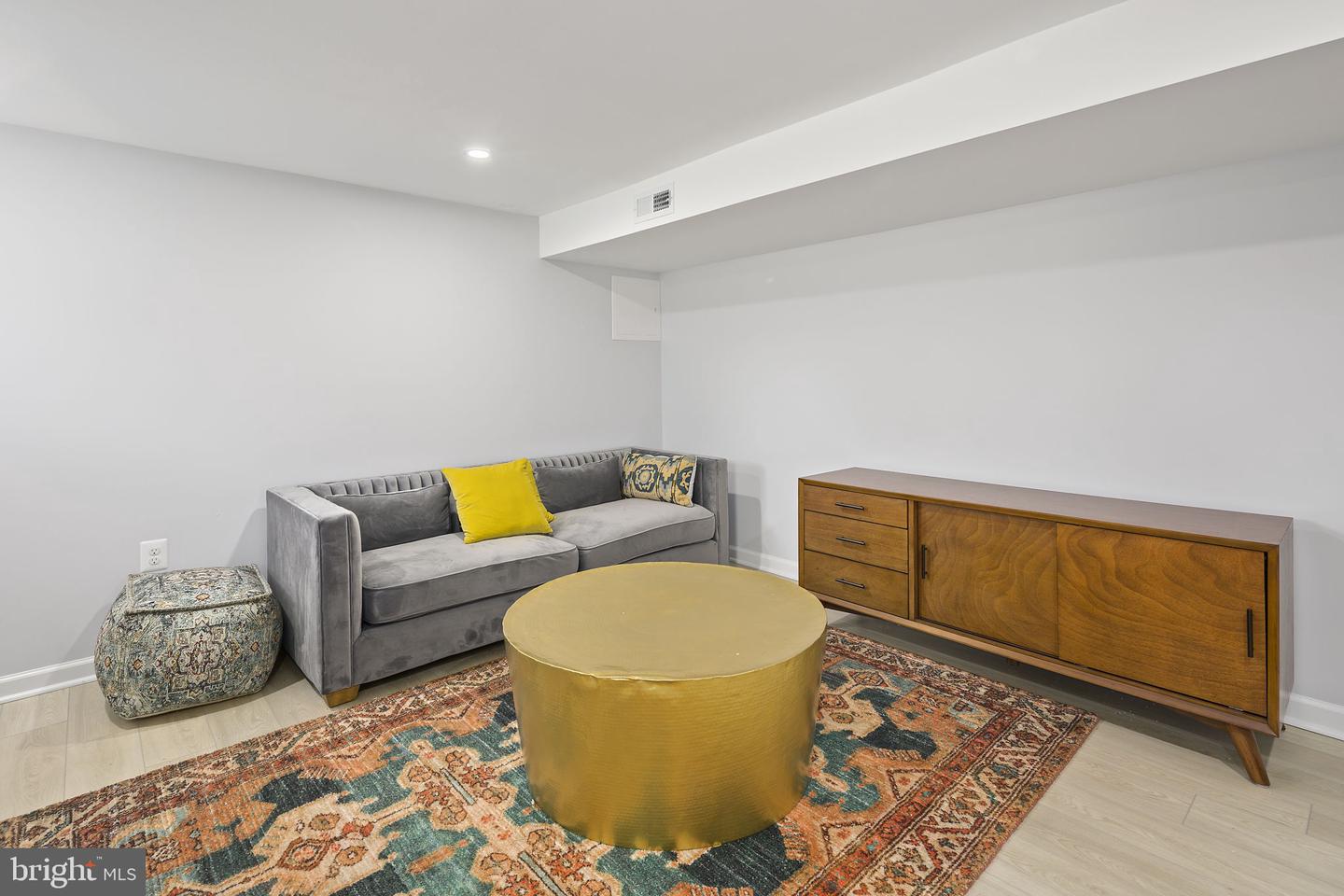 1501 HAMILTON ST NW, WASHINGTON, District Of Columbia 20011, 8 Bedrooms Bedrooms, ,6 BathroomsBathrooms,Residential,For sale,1501 HAMILTON ST NW,DCDC2194510 MLS # DCDC2194510