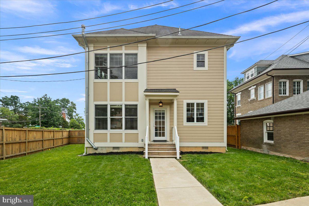 1501 HAMILTON ST NW, WASHINGTON, District Of Columbia 20011, 8 Bedrooms Bedrooms, ,6 BathroomsBathrooms,Residential,For sale,1501 HAMILTON ST NW,DCDC2194510 MLS # DCDC2194510