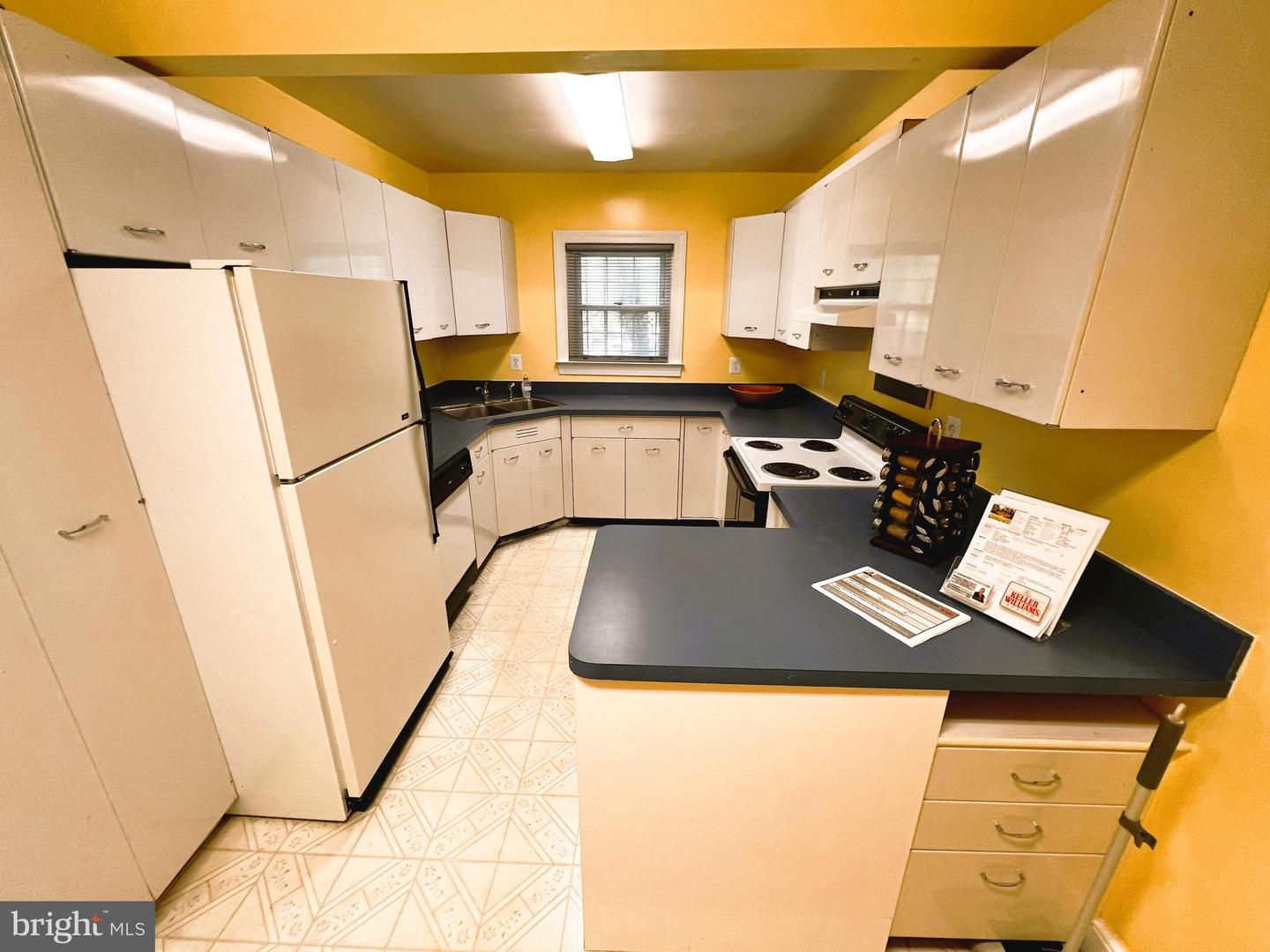 222 E FAIRFAX ST, FALLS CHURCH, Virginia 22046, 5 Bedrooms Bedrooms, ,4 BathroomsBathrooms,Residential,For sale,222 E FAIRFAX ST,VAFA2002898 MLS # VAFA2002898