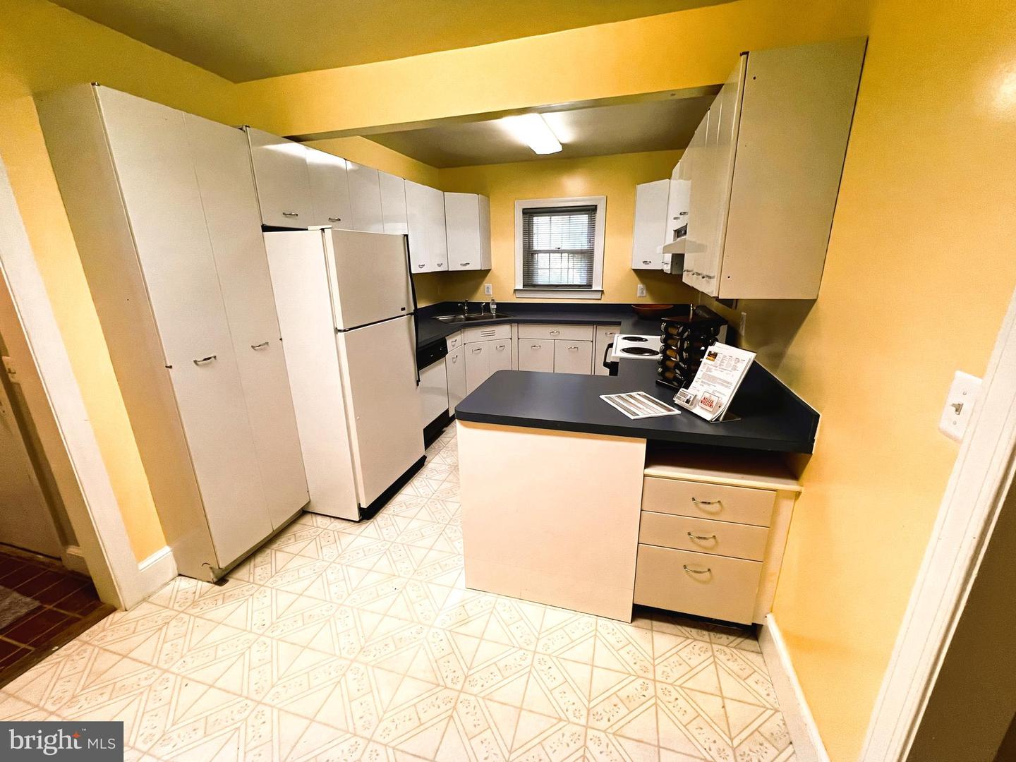 222 E FAIRFAX ST, FALLS CHURCH, Virginia 22046, 5 Bedrooms Bedrooms, ,4 BathroomsBathrooms,Residential,For sale,222 E FAIRFAX ST,VAFA2002898 MLS # VAFA2002898