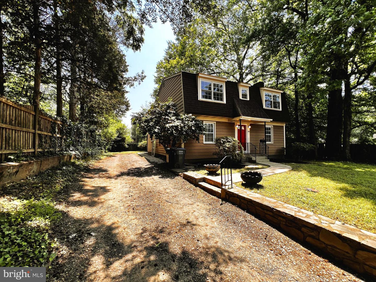 222 E FAIRFAX ST, FALLS CHURCH, Virginia 22046, 5 Bedrooms Bedrooms, ,4 BathroomsBathrooms,Residential,For sale,222 E FAIRFAX ST,VAFA2002898 MLS # VAFA2002898
