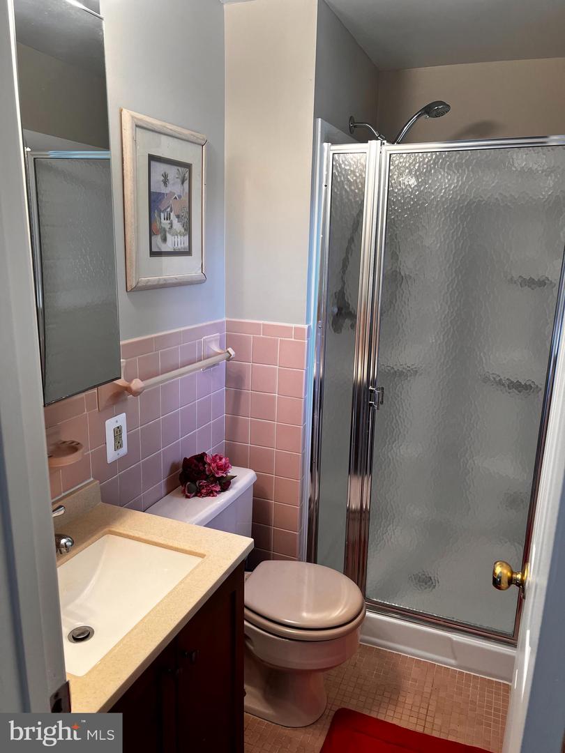 222 E FAIRFAX ST, FALLS CHURCH, Virginia 22046, 5 Bedrooms Bedrooms, ,4 BathroomsBathrooms,Residential,For sale,222 E FAIRFAX ST,VAFA2002898 MLS # VAFA2002898