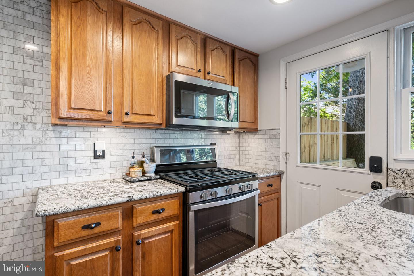 6002 WILLIAMSBURG RD, ALEXANDRIA, Virginia 22303, 2 Bedrooms Bedrooms, ,1 BathroomBathrooms,Residential,For sale,6002 WILLIAMSBURG RD,VAFX2233250 MLS # VAFX2233250