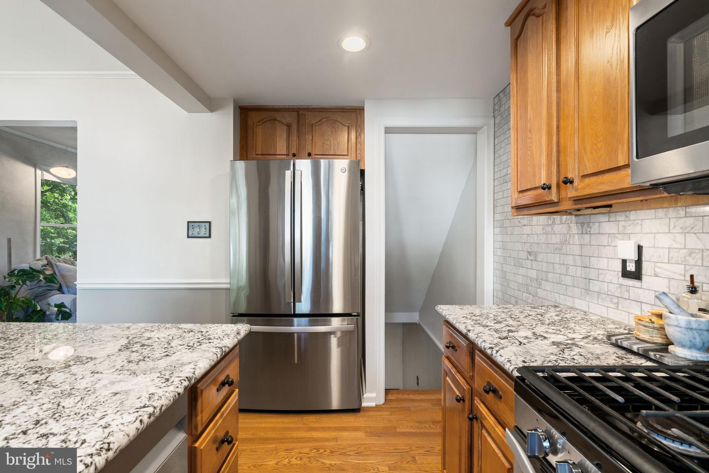 6002 WILLIAMSBURG RD, ALEXANDRIA, Virginia 22303, 2 Bedrooms Bedrooms, ,1 BathroomBathrooms,Residential,For sale,6002 WILLIAMSBURG RD,VAFX2233250 MLS # VAFX2233250