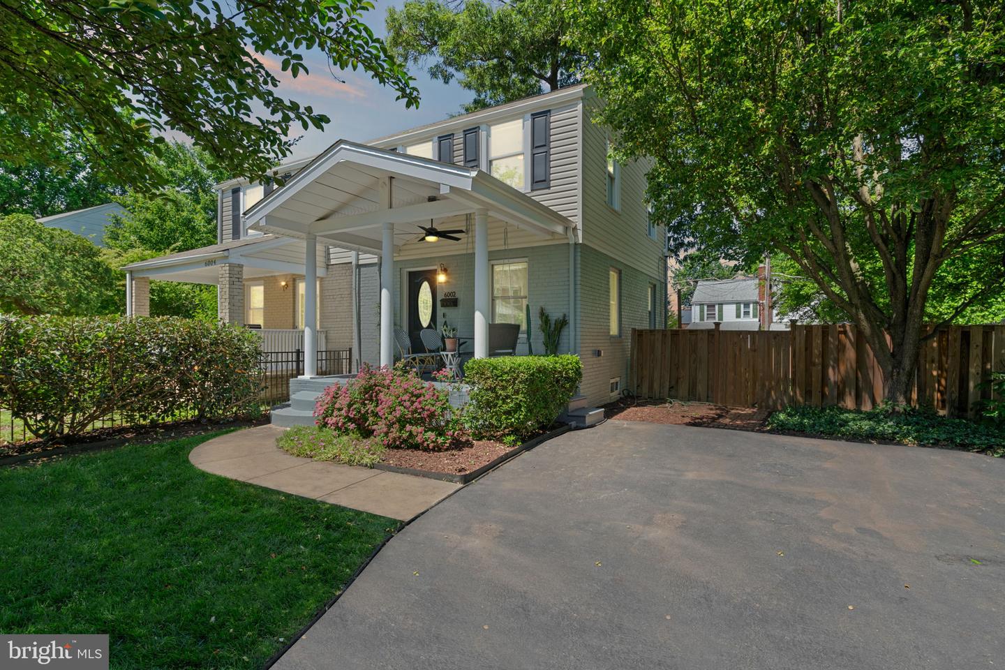 6002 WILLIAMSBURG RD, ALEXANDRIA, Virginia 22303, 2 Bedrooms Bedrooms, ,1 BathroomBathrooms,Residential,For sale,6002 WILLIAMSBURG RD,VAFX2233250 MLS # VAFX2233250