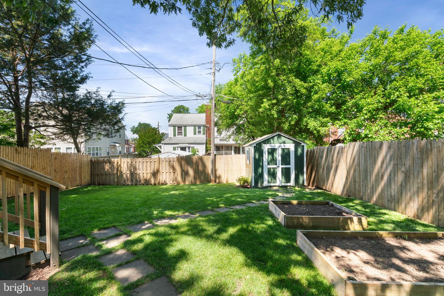 6002 WILLIAMSBURG RD, ALEXANDRIA, Virginia 22303, 2 Bedrooms Bedrooms, ,1 BathroomBathrooms,Residential,For sale,6002 WILLIAMSBURG RD,VAFX2233250 MLS # VAFX2233250