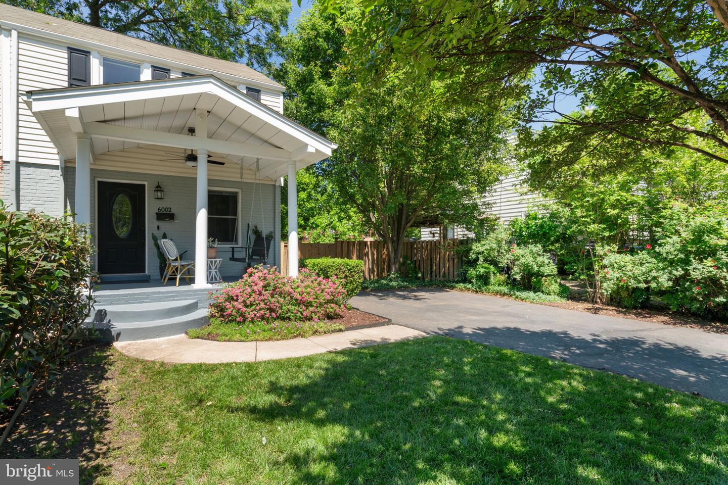 6002 WILLIAMSBURG RD, ALEXANDRIA, Virginia 22303, 2 Bedrooms Bedrooms, ,1 BathroomBathrooms,Residential,For sale,6002 WILLIAMSBURG RD,VAFX2233250 MLS # VAFX2233250
