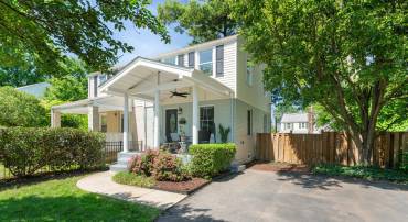 6002 WILLIAMSBURG RD, ALEXANDRIA, Virginia 22303, 2 Bedrooms Bedrooms, ,1 BathroomBathrooms,Residential,For sale,6002 WILLIAMSBURG RD,VAFX2233250 MLS # VAFX2233250