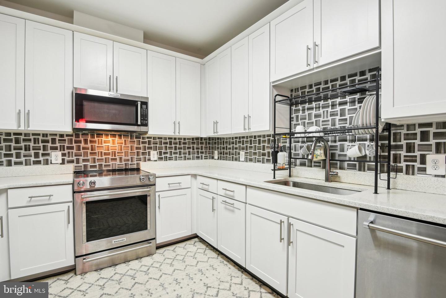 9430 SILVER KING CT #410, FAIRFAX, Virginia 22031, 2 Bedrooms Bedrooms, ,2 BathroomsBathrooms,Residential,For sale,9430 SILVER KING CT #410,VAFC2006124 MLS # VAFC2006124
