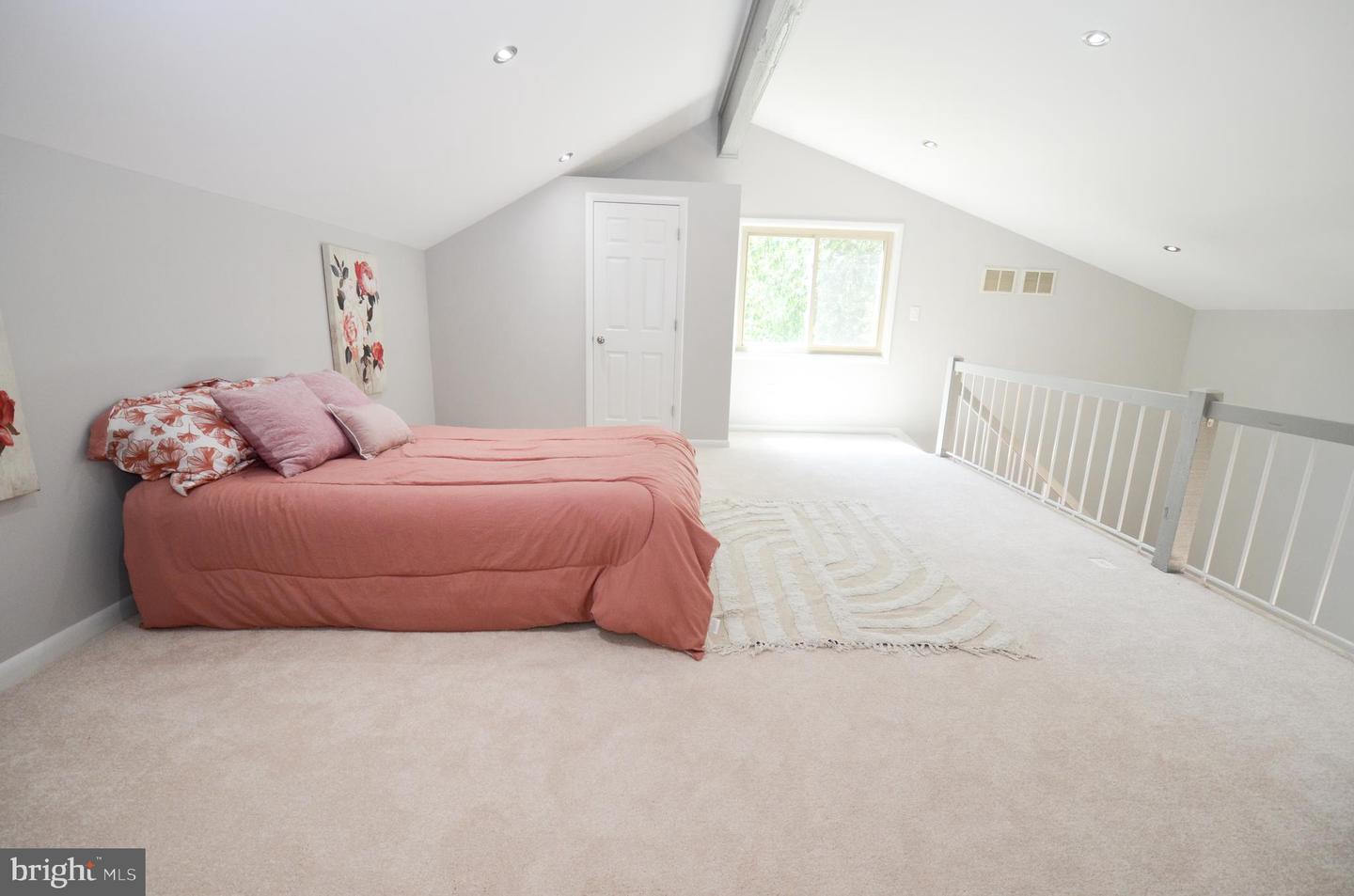 10601 FIESTA RD, FAIRFAX, Virginia 22032, 4 Bedrooms Bedrooms, ,2 BathroomsBathrooms,Residential,For sale,10601 FIESTA RD,VAFX2233892 MLS # VAFX2233892