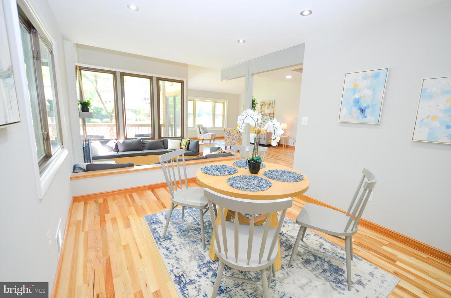10601 FIESTA RD, FAIRFAX, Virginia 22032, 4 Bedrooms Bedrooms, ,2 BathroomsBathrooms,Residential,For sale,10601 FIESTA RD,VAFX2233892 MLS # VAFX2233892