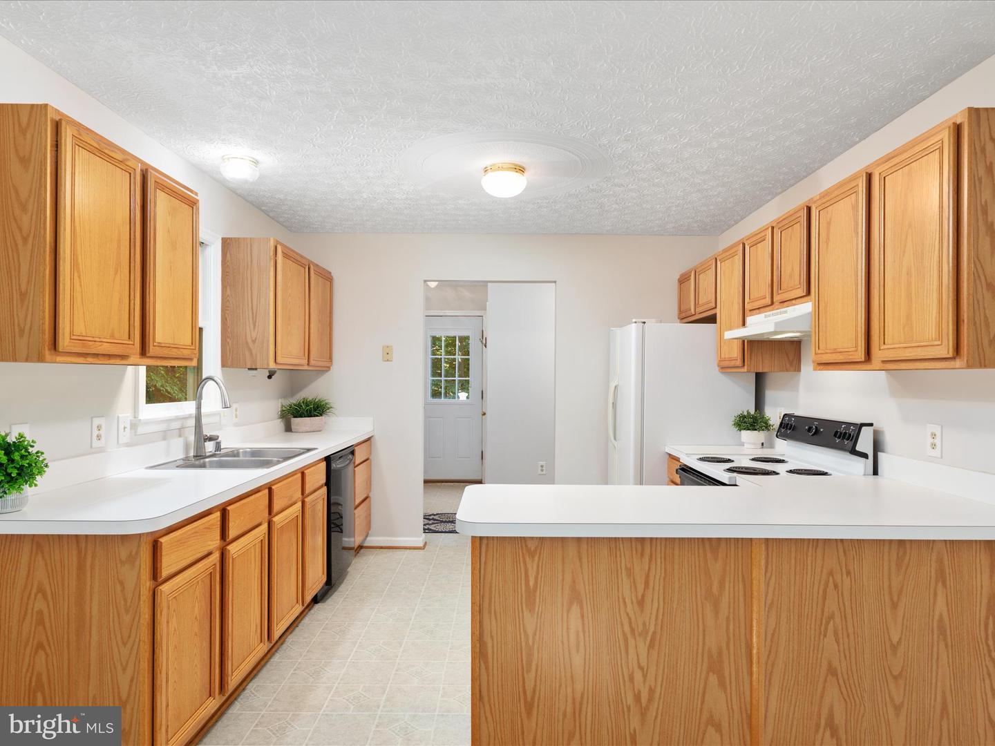 43417 LOST CORNER RD, LEESBURG, Virginia 20176, 3 Bedrooms Bedrooms, ,2 BathroomsBathrooms,Residential,For sale,43417 LOST CORNER RD,VALO2093848 MLS # VALO2093848