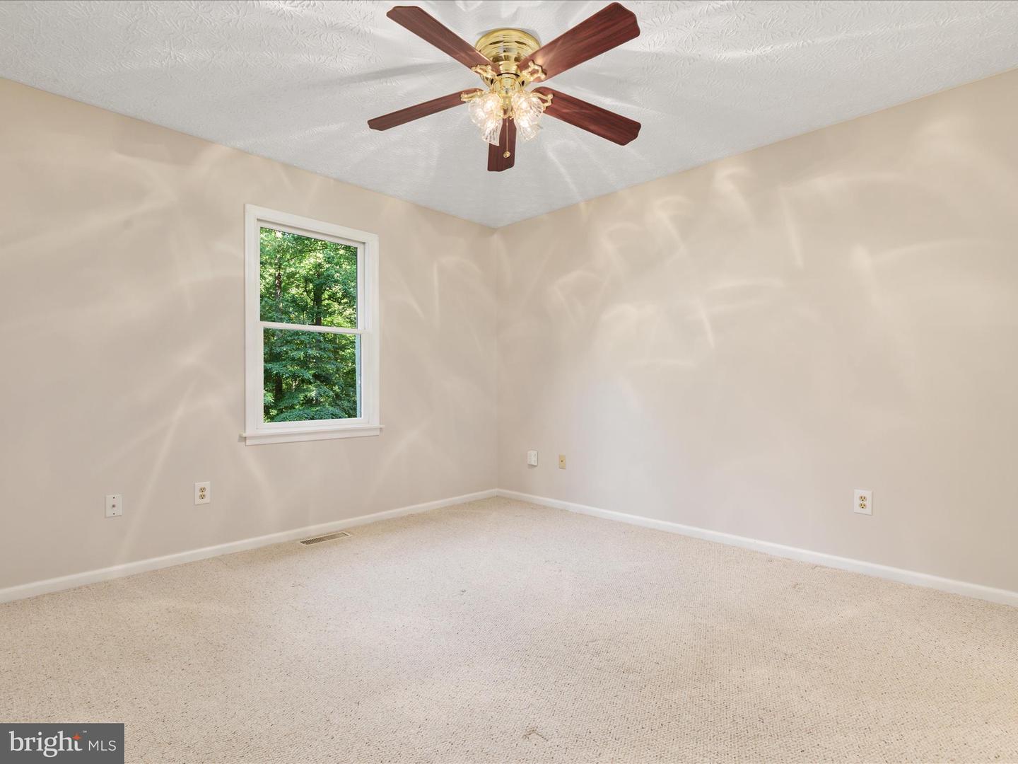 43417 LOST CORNER RD, LEESBURG, Virginia 20176, 3 Bedrooms Bedrooms, ,2 BathroomsBathrooms,Residential,For sale,43417 LOST CORNER RD,VALO2093848 MLS # VALO2093848