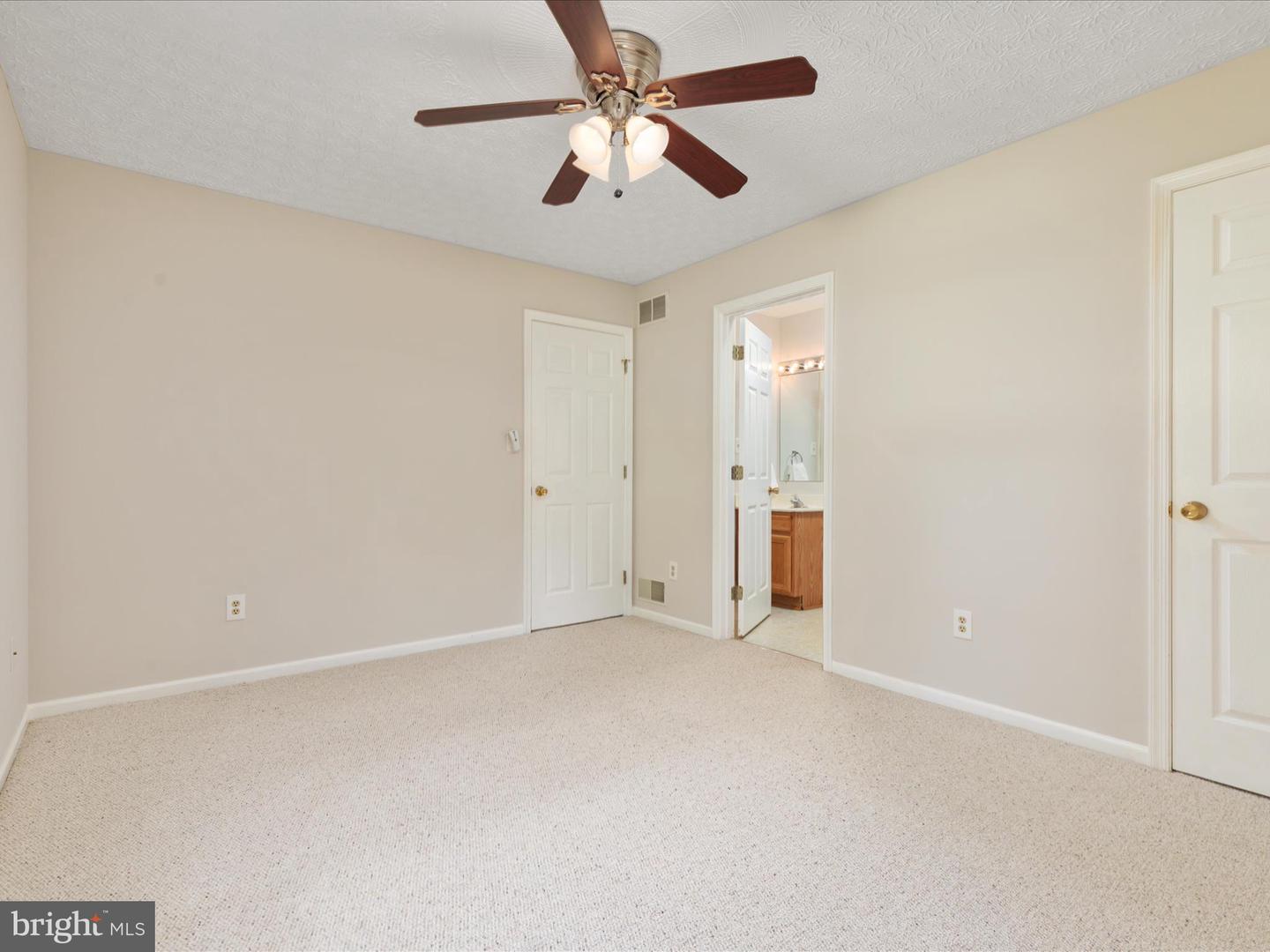 43417 LOST CORNER RD, LEESBURG, Virginia 20176, 3 Bedrooms Bedrooms, ,2 BathroomsBathrooms,Residential,For sale,43417 LOST CORNER RD,VALO2093848 MLS # VALO2093848