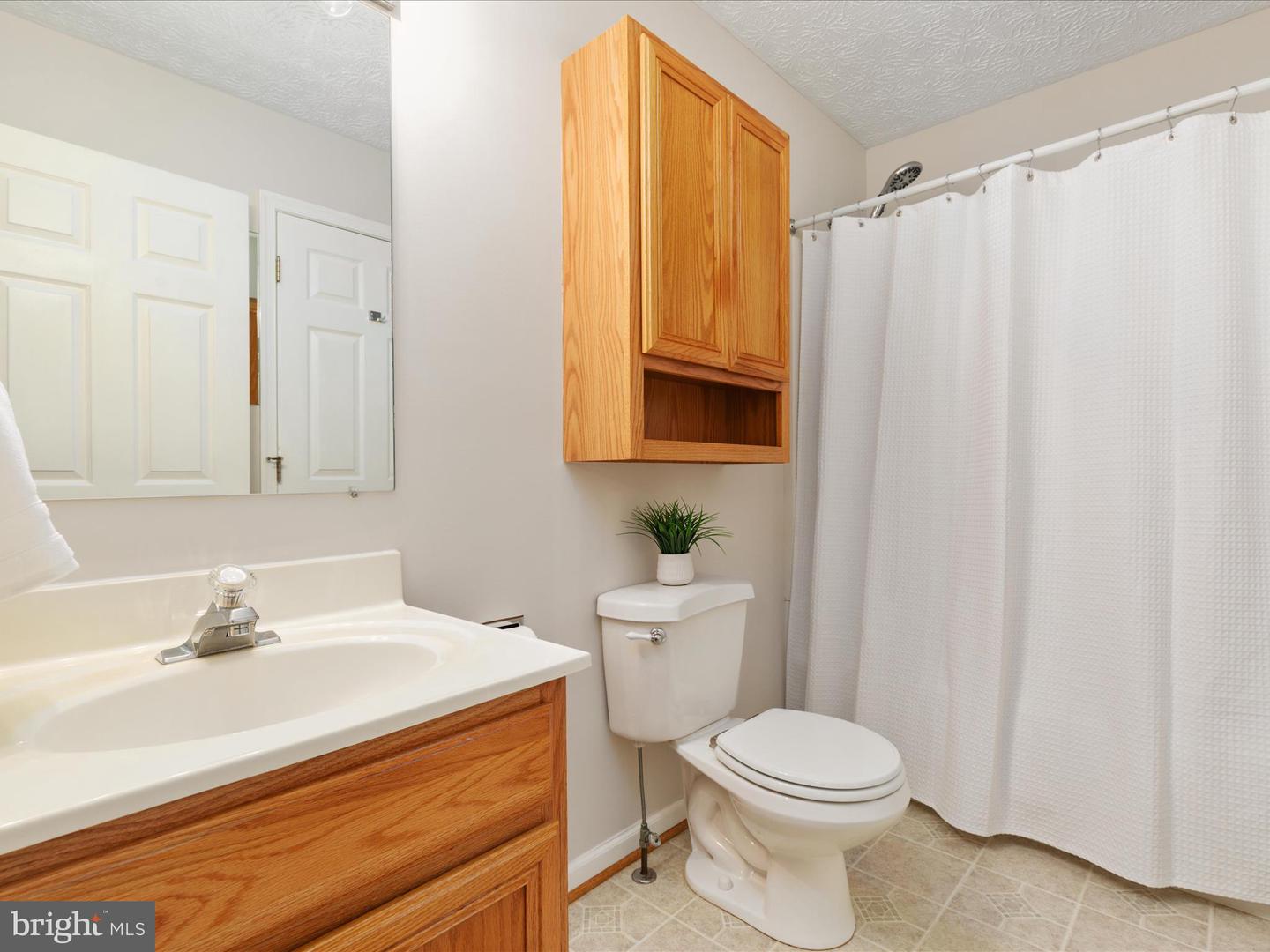 43417 LOST CORNER RD, LEESBURG, Virginia 20176, 3 Bedrooms Bedrooms, ,2 BathroomsBathrooms,Residential,For sale,43417 LOST CORNER RD,VALO2093848 MLS # VALO2093848