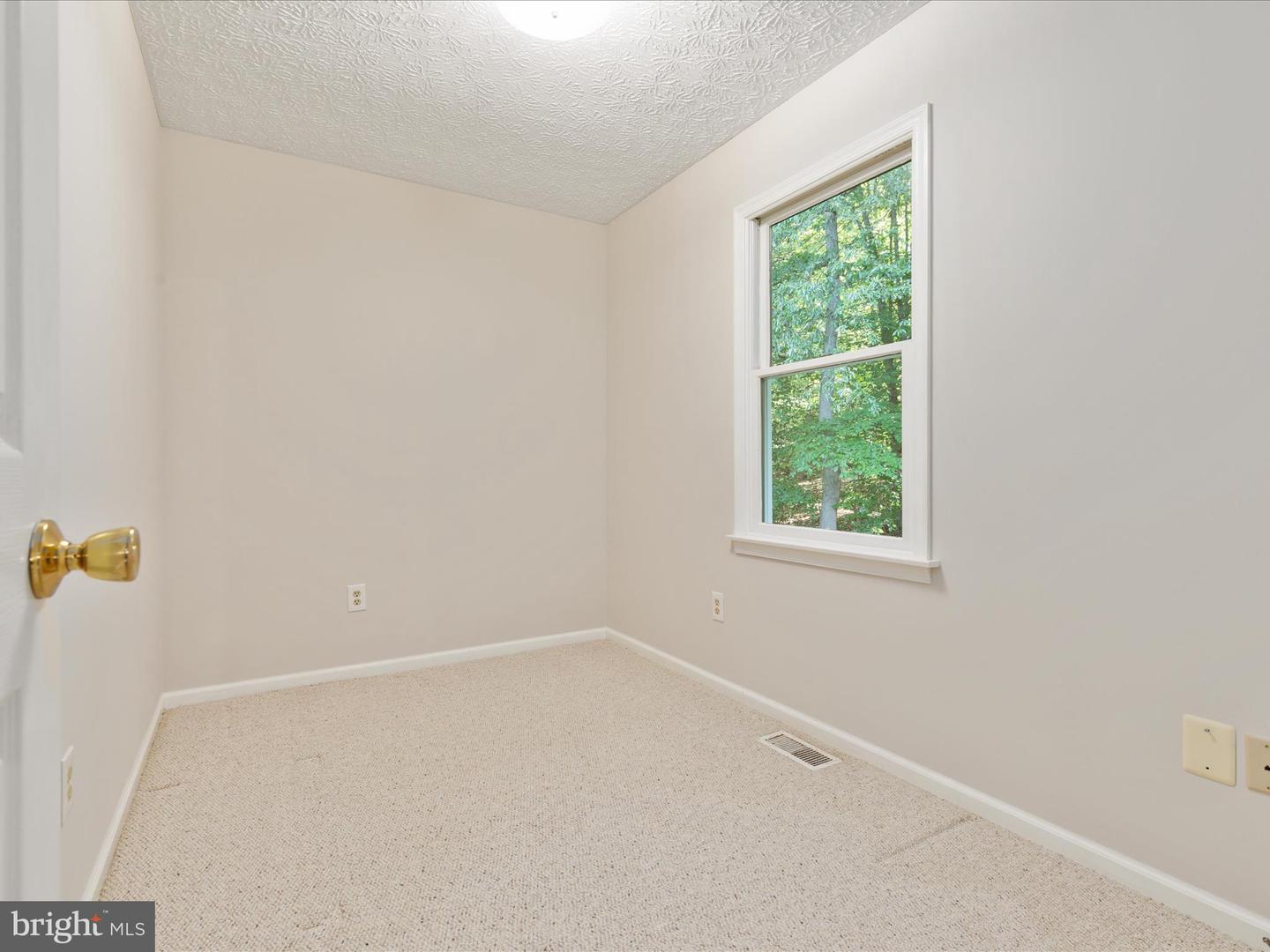 43417 LOST CORNER RD, LEESBURG, Virginia 20176, 3 Bedrooms Bedrooms, ,2 BathroomsBathrooms,Residential,For sale,43417 LOST CORNER RD,VALO2093848 MLS # VALO2093848
