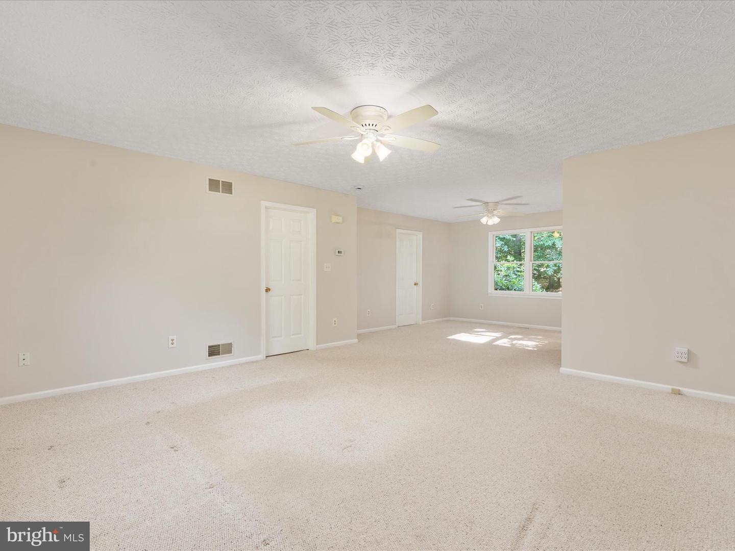 43417 LOST CORNER RD, LEESBURG, Virginia 20176, 3 Bedrooms Bedrooms, ,2 BathroomsBathrooms,Residential,For sale,43417 LOST CORNER RD,VALO2093848 MLS # VALO2093848