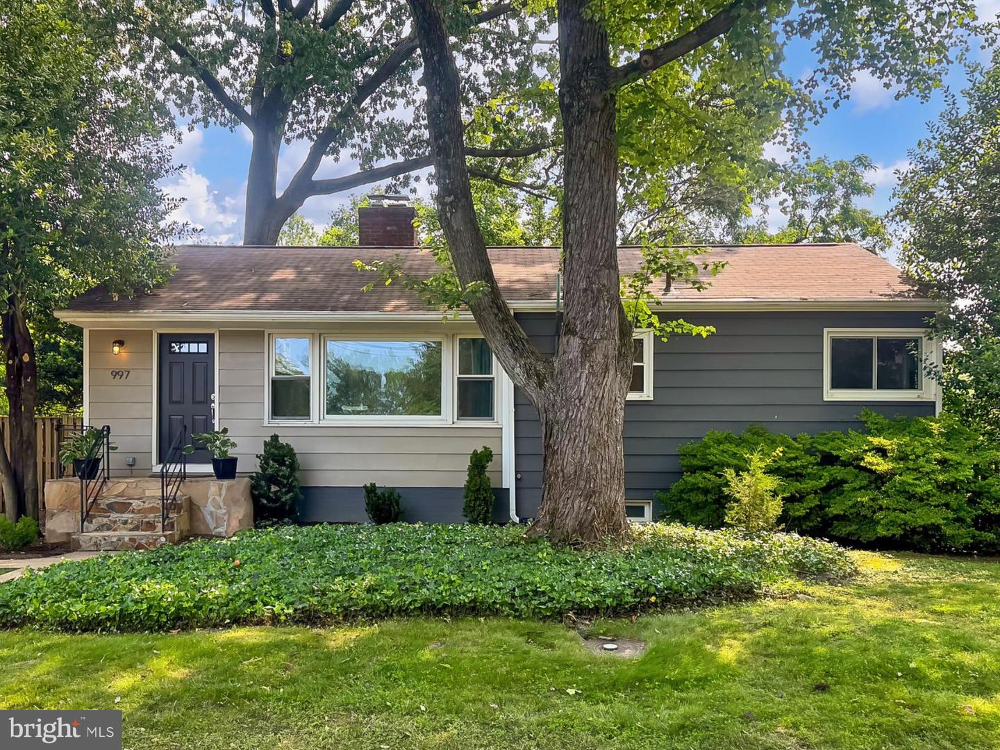 997 N TUCKAHOE ST, FALLS CHURCH, Virginia 22046, 3 Bedrooms Bedrooms, ,2 BathroomsBathrooms,Residential,For sale,997 N TUCKAHOE ST,VAFA2002906 MLS # VAFA2002906