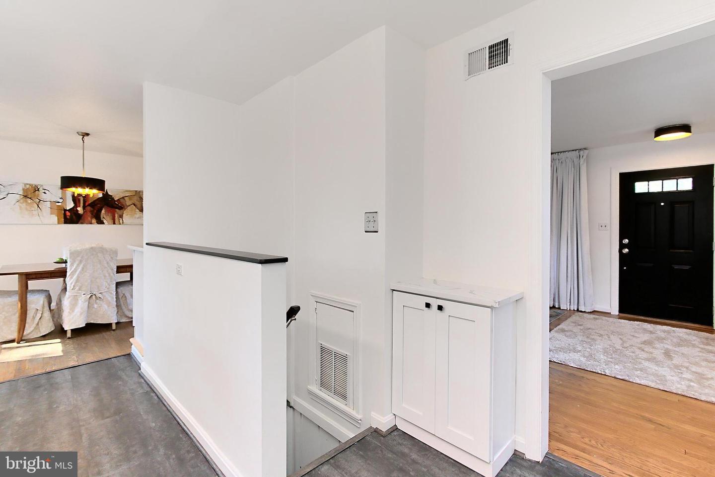 997 N TUCKAHOE ST, FALLS CHURCH, Virginia 22046, 3 Bedrooms Bedrooms, ,2 BathroomsBathrooms,Residential,For sale,997 N TUCKAHOE ST,VAFA2002906 MLS # VAFA2002906