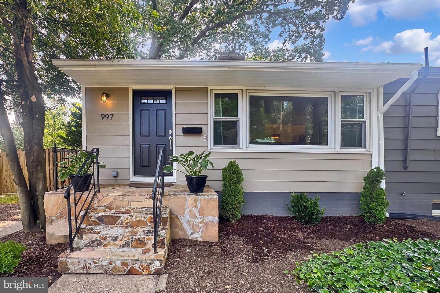 997 N TUCKAHOE ST, FALLS CHURCH, Virginia 22046, 3 Bedrooms Bedrooms, ,2 BathroomsBathrooms,Residential,For sale,997 N TUCKAHOE ST,VAFA2002906 MLS # VAFA2002906