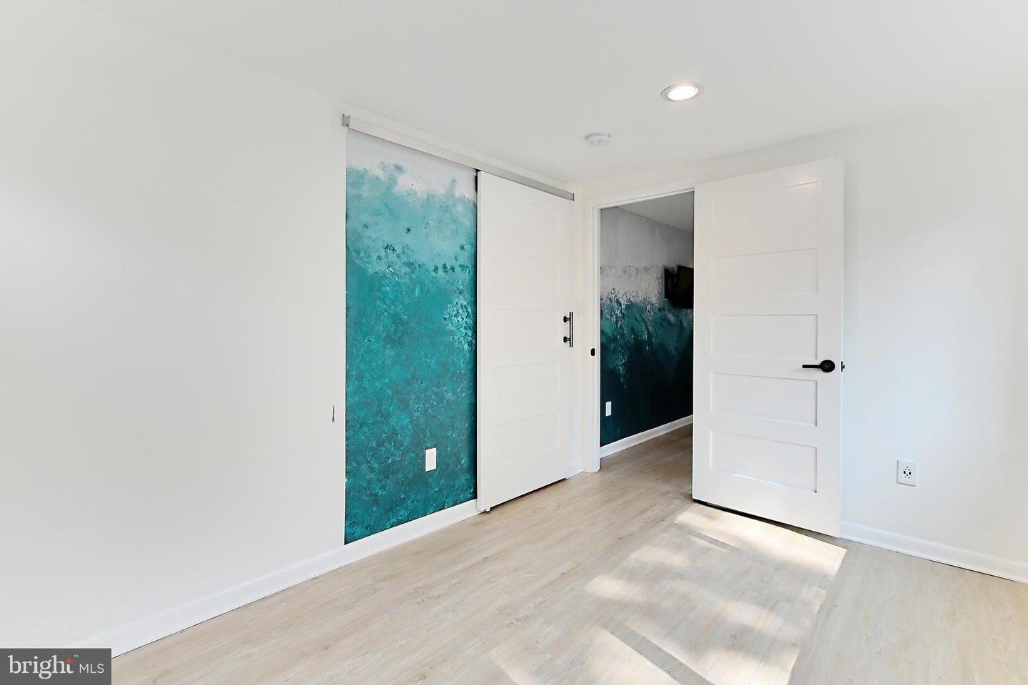 997 N TUCKAHOE ST, FALLS CHURCH, Virginia 22046, 3 Bedrooms Bedrooms, ,2 BathroomsBathrooms,Residential,For sale,997 N TUCKAHOE ST,VAFA2002906 MLS # VAFA2002906