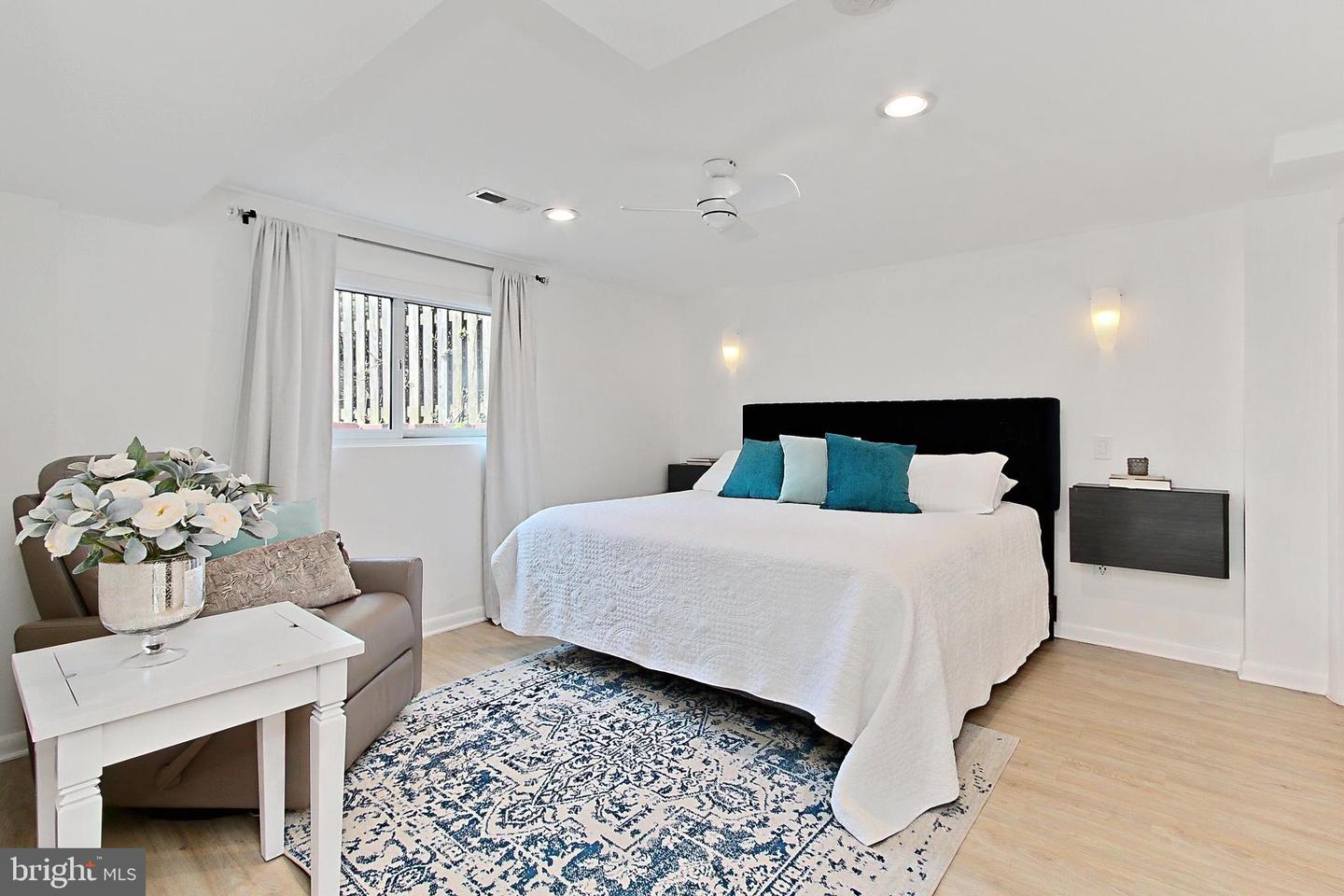 997 N TUCKAHOE ST, FALLS CHURCH, Virginia 22046, 3 Bedrooms Bedrooms, ,2 BathroomsBathrooms,Residential,For sale,997 N TUCKAHOE ST,VAFA2002906 MLS # VAFA2002906