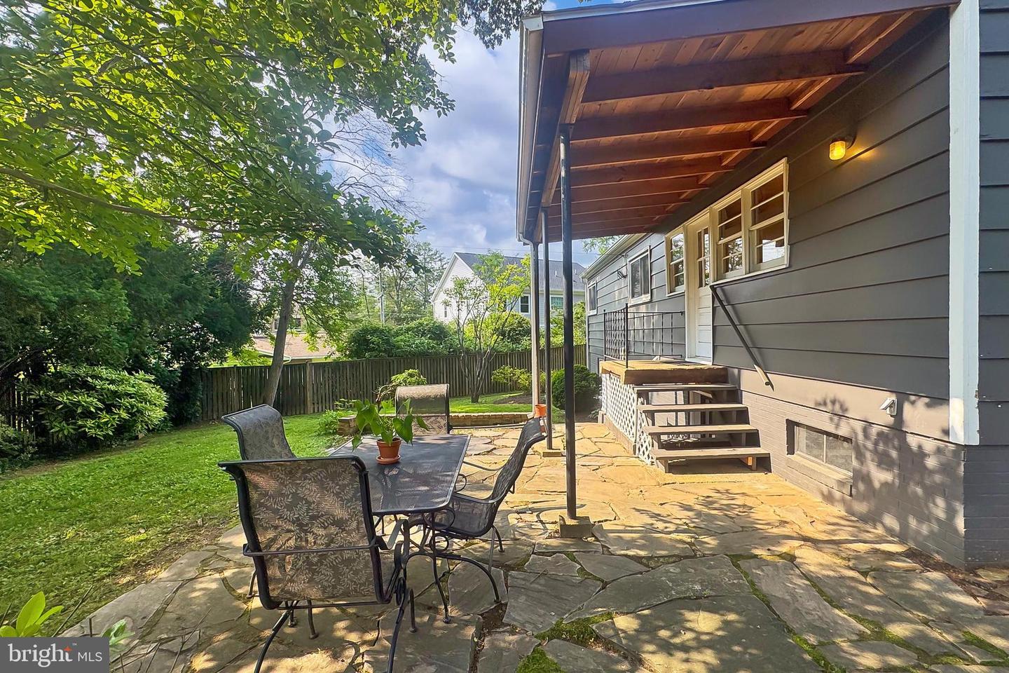 997 N TUCKAHOE ST, FALLS CHURCH, Virginia 22046, 3 Bedrooms Bedrooms, ,2 BathroomsBathrooms,Residential,For sale,997 N TUCKAHOE ST,VAFA2002906 MLS # VAFA2002906