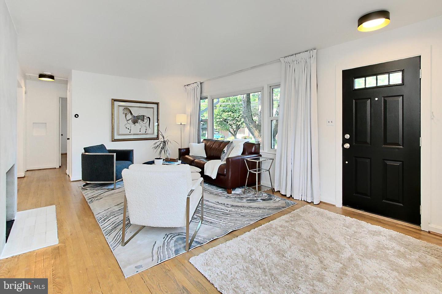997 N TUCKAHOE ST, FALLS CHURCH, Virginia 22046, 3 Bedrooms Bedrooms, ,2 BathroomsBathrooms,Residential,For sale,997 N TUCKAHOE ST,VAFA2002906 MLS # VAFA2002906