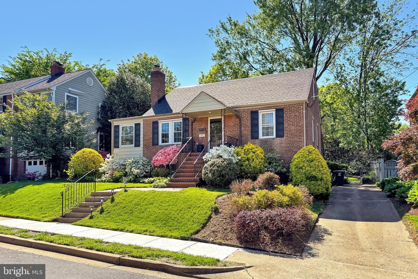 5712 18TH RD N, ARLINGTON, Virginia 22205, 4 Bedrooms Bedrooms, 9 Rooms Rooms,2 BathroomsBathrooms,Residential,For sale,5712 18TH RD N,VAAR2056008 MLS # VAAR2056008