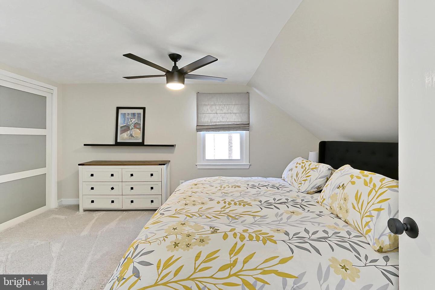 5712 18TH RD N, ARLINGTON, Virginia 22205, 4 Bedrooms Bedrooms, 9 Rooms Rooms,2 BathroomsBathrooms,Residential,For sale,5712 18TH RD N,VAAR2056008 MLS # VAAR2056008