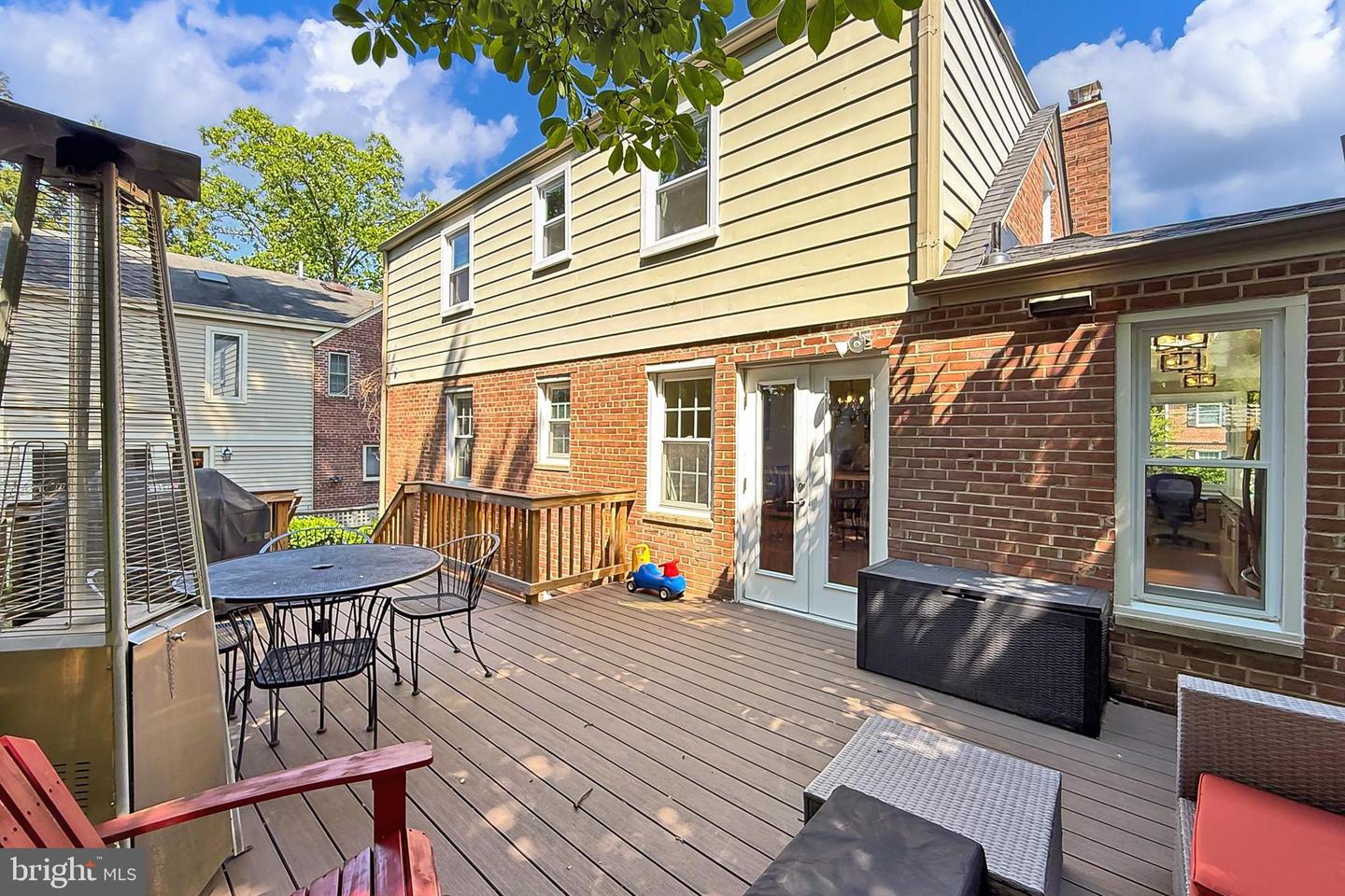 5712 18TH RD N, ARLINGTON, Virginia 22205, 4 Bedrooms Bedrooms, 9 Rooms Rooms,2 BathroomsBathrooms,Residential,For sale,5712 18TH RD N,VAAR2056008 MLS # VAAR2056008
