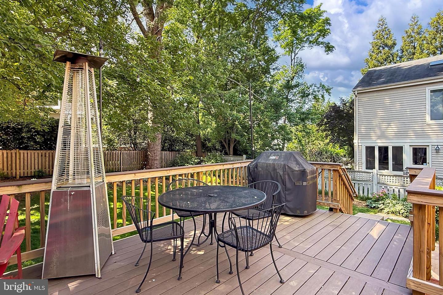 5712 18TH RD N, ARLINGTON, Virginia 22205, 4 Bedrooms Bedrooms, 9 Rooms Rooms,2 BathroomsBathrooms,Residential,For sale,5712 18TH RD N,VAAR2056008 MLS # VAAR2056008