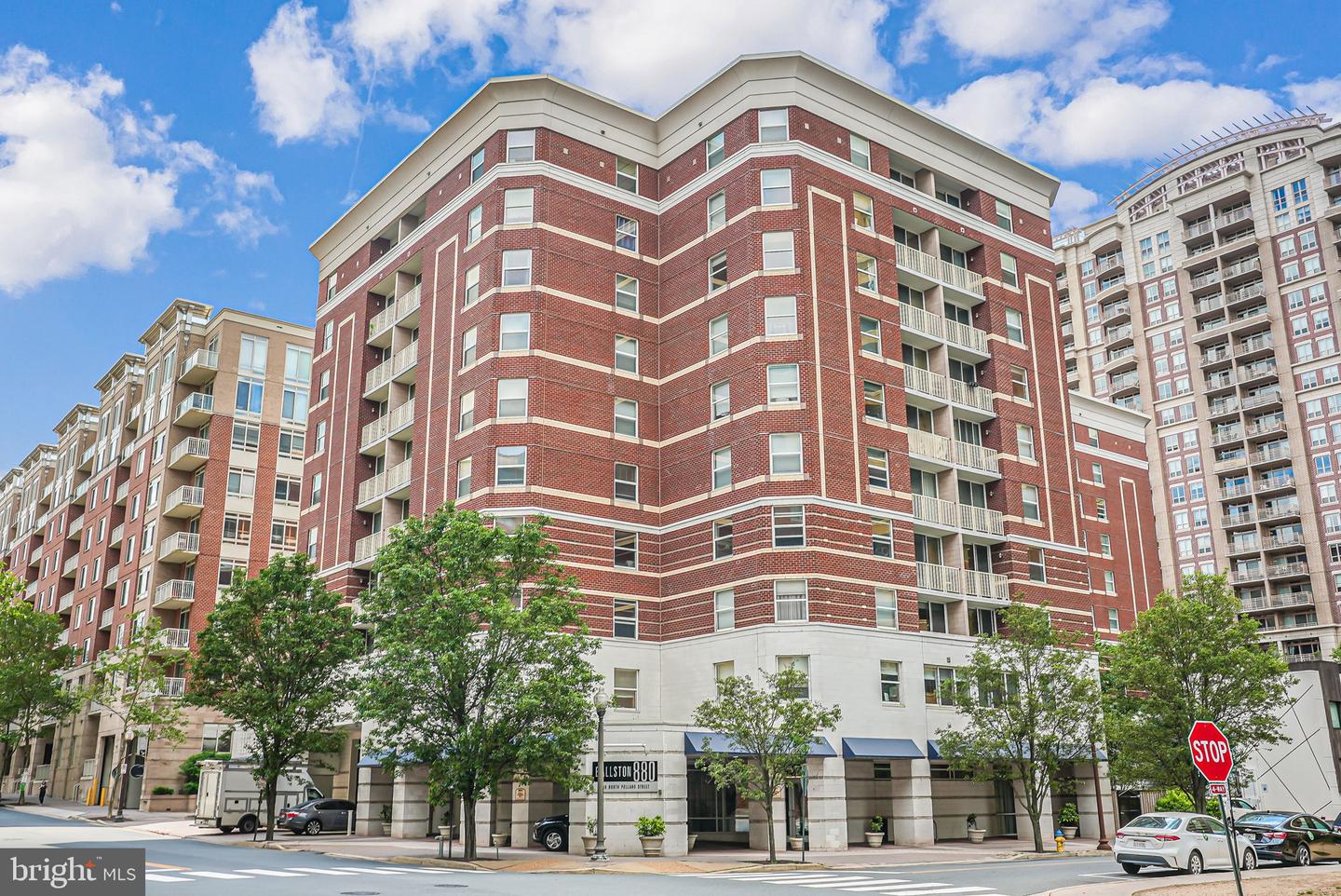 880 N POLLARD ST #1021, ARLINGTON, Virginia 22203, 2 Bedrooms Bedrooms, ,1 BathroomBathrooms,Residential,For sale,880 N POLLARD ST #1021,VAAR2056188 MLS # VAAR2056188