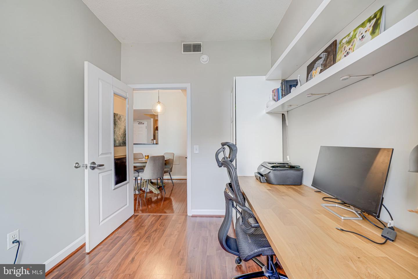 880 N POLLARD ST #1021, ARLINGTON, Virginia 22203, 2 Bedrooms Bedrooms, ,1 BathroomBathrooms,Residential,For sale,880 N POLLARD ST #1021,VAAR2056188 MLS # VAAR2056188