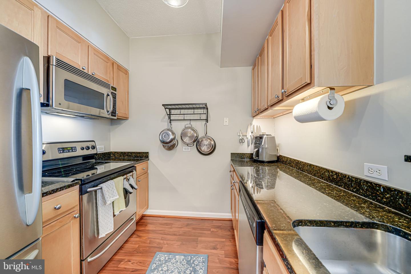 880 N POLLARD ST #1021, ARLINGTON, Virginia 22203, 2 Bedrooms Bedrooms, ,1 BathroomBathrooms,Residential,For sale,880 N POLLARD ST #1021,VAAR2056188 MLS # VAAR2056188