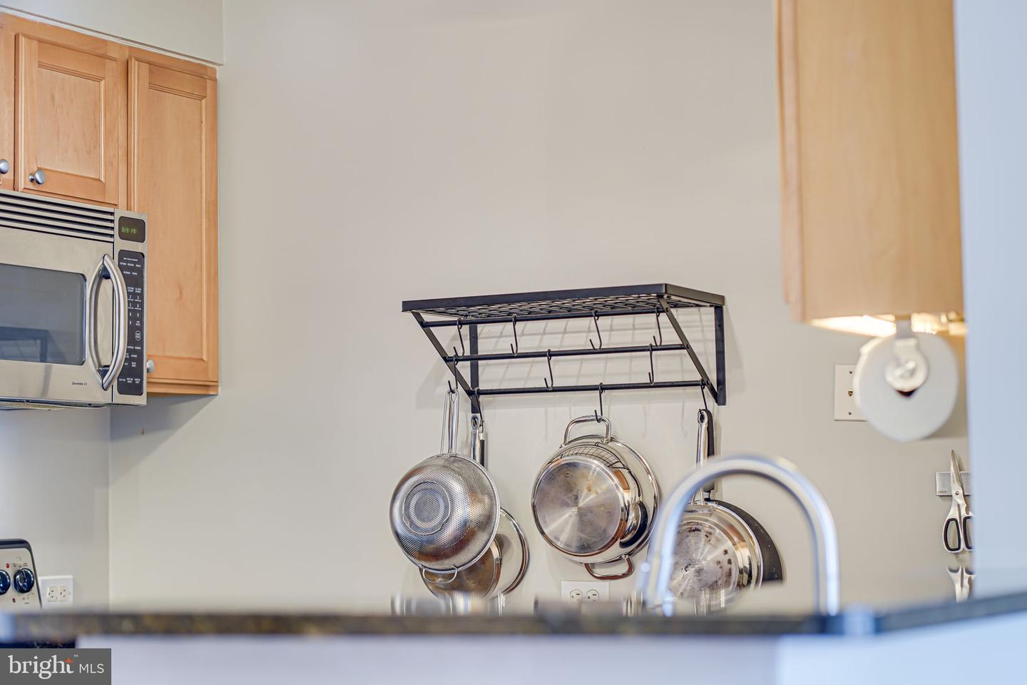 880 N POLLARD ST #1021, ARLINGTON, Virginia 22203, 2 Bedrooms Bedrooms, ,1 BathroomBathrooms,Residential,For sale,880 N POLLARD ST #1021,VAAR2056188 MLS # VAAR2056188