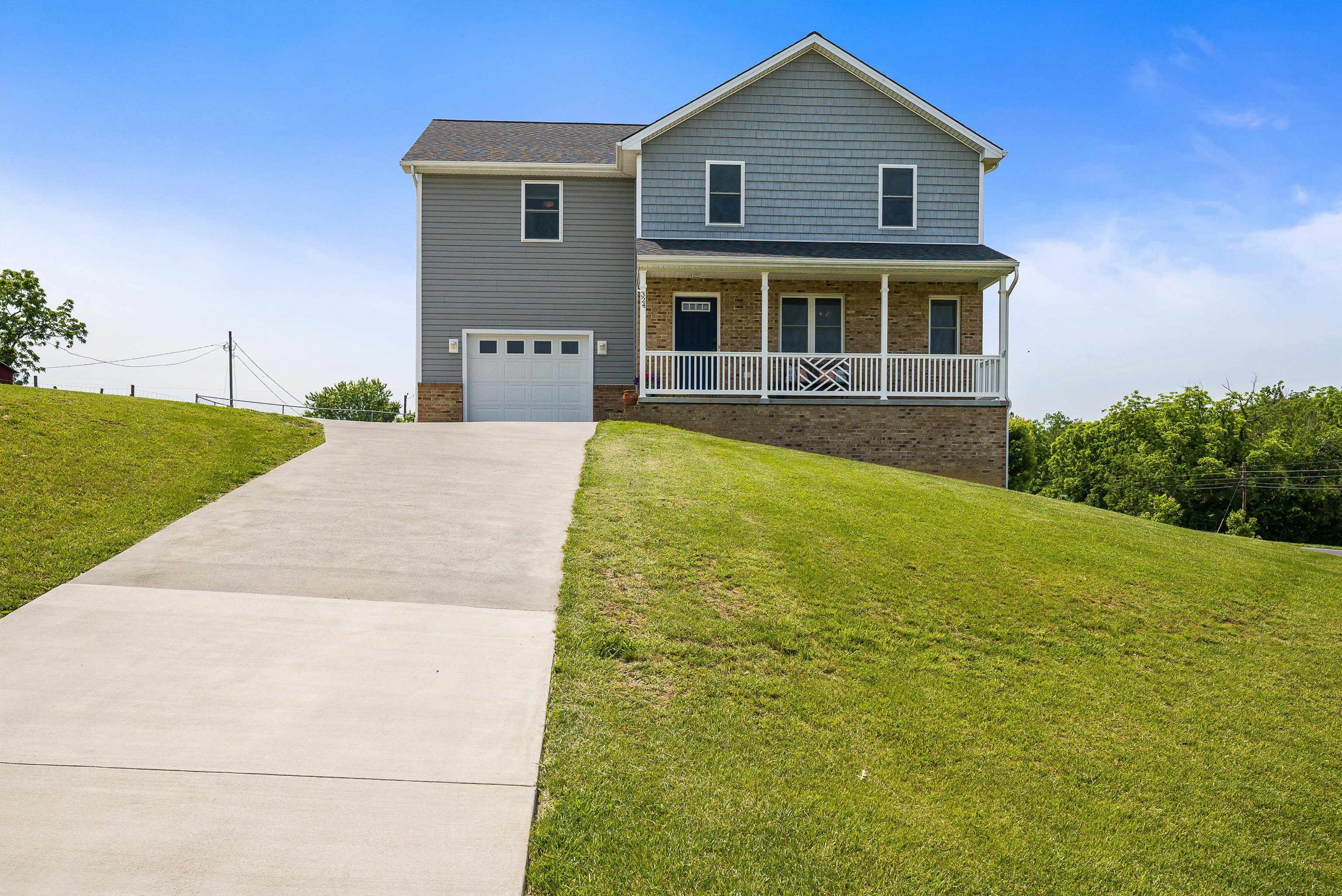 324 RUSTIC AVE, BROADWAY, Virginia 22815, 3 Bedrooms Bedrooms, ,2 BathroomsBathrooms,Residential,324 RUSTIC AVE,665412 MLS # 665412