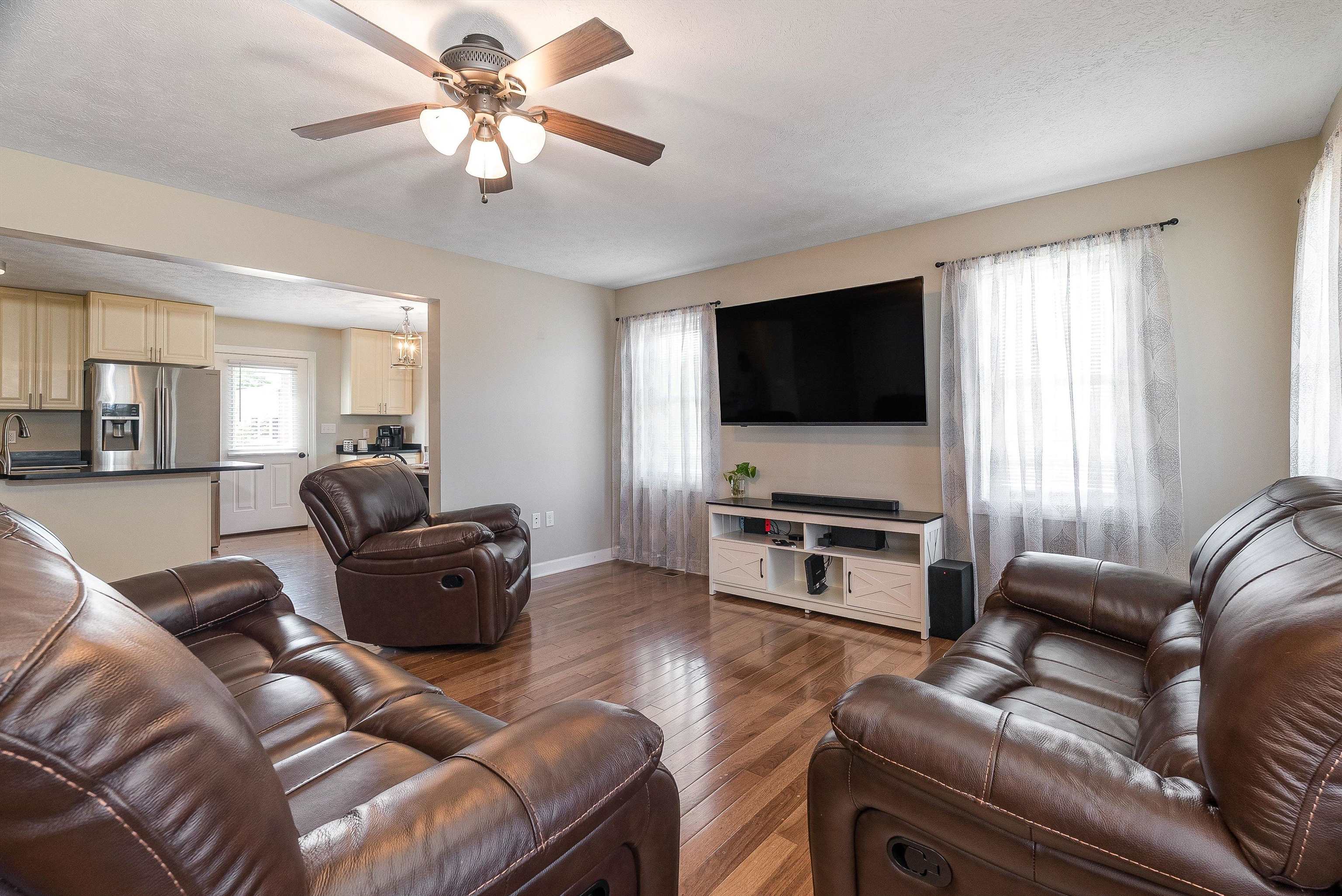 324 RUSTIC AVE, BROADWAY, Virginia 22815, 3 Bedrooms Bedrooms, ,2 BathroomsBathrooms,Residential,324 RUSTIC AVE,665412 MLS # 665412