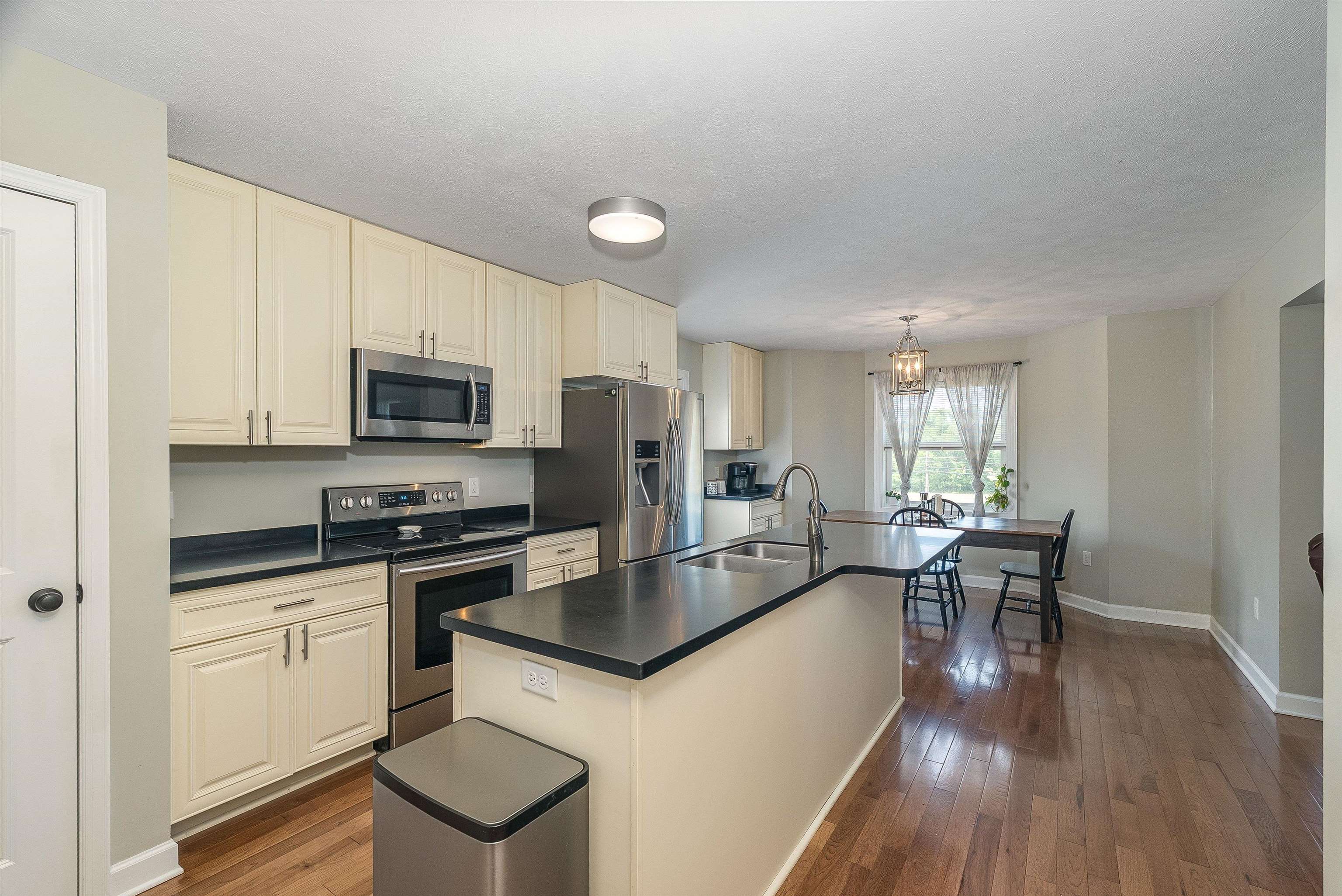 324 RUSTIC AVE, BROADWAY, Virginia 22815, 3 Bedrooms Bedrooms, ,2 BathroomsBathrooms,Residential,324 RUSTIC AVE,665412 MLS # 665412