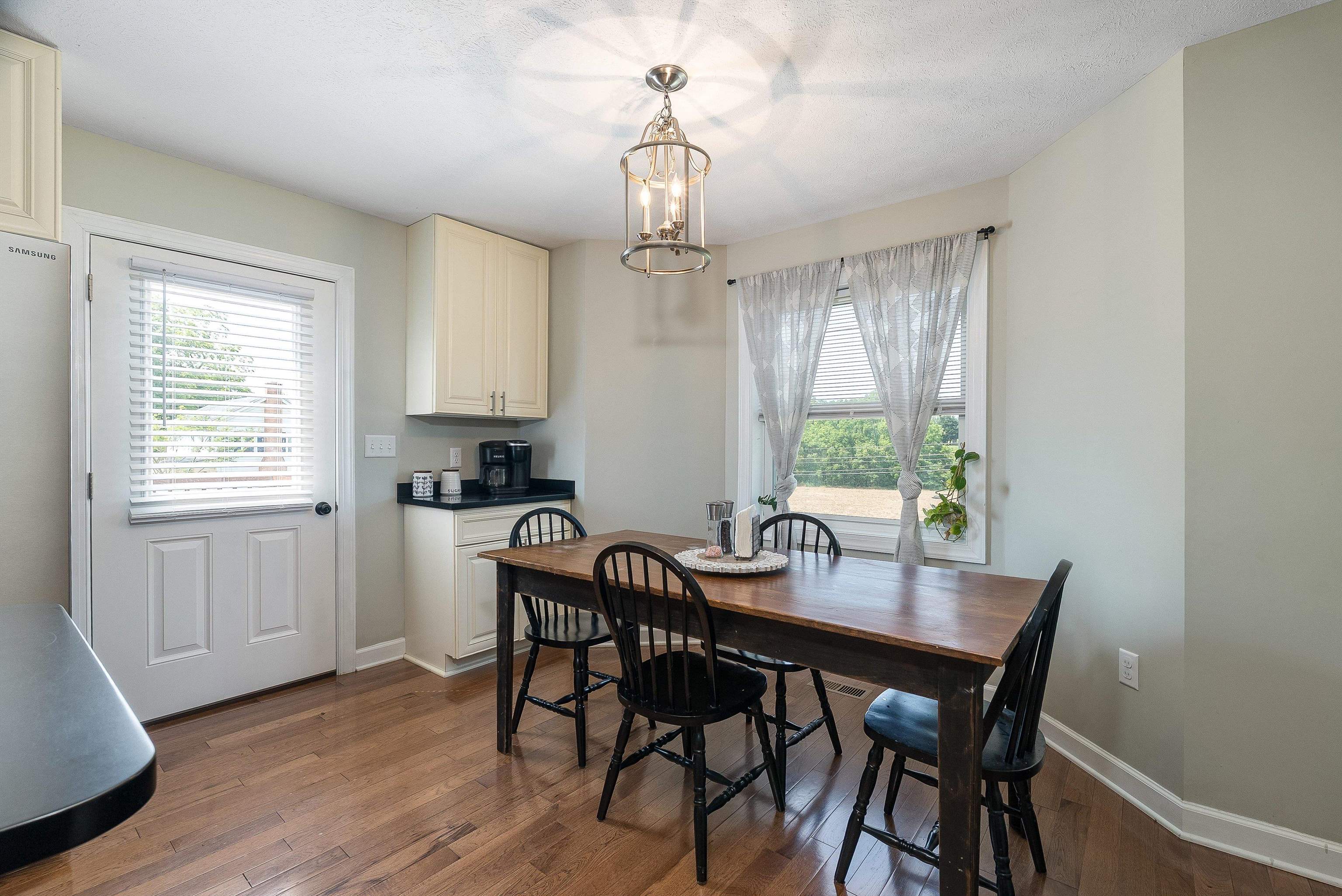 324 RUSTIC AVE, BROADWAY, Virginia 22815, 3 Bedrooms Bedrooms, ,2 BathroomsBathrooms,Residential,324 RUSTIC AVE,665412 MLS # 665412