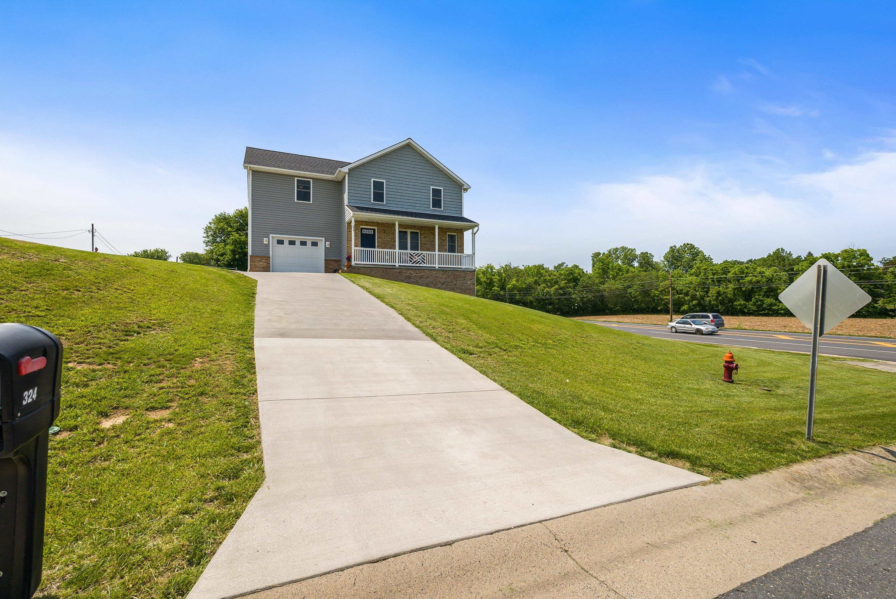 324 RUSTIC AVE, BROADWAY, Virginia 22815, 3 Bedrooms Bedrooms, ,2 BathroomsBathrooms,Residential,324 RUSTIC AVE,665412 MLS # 665412