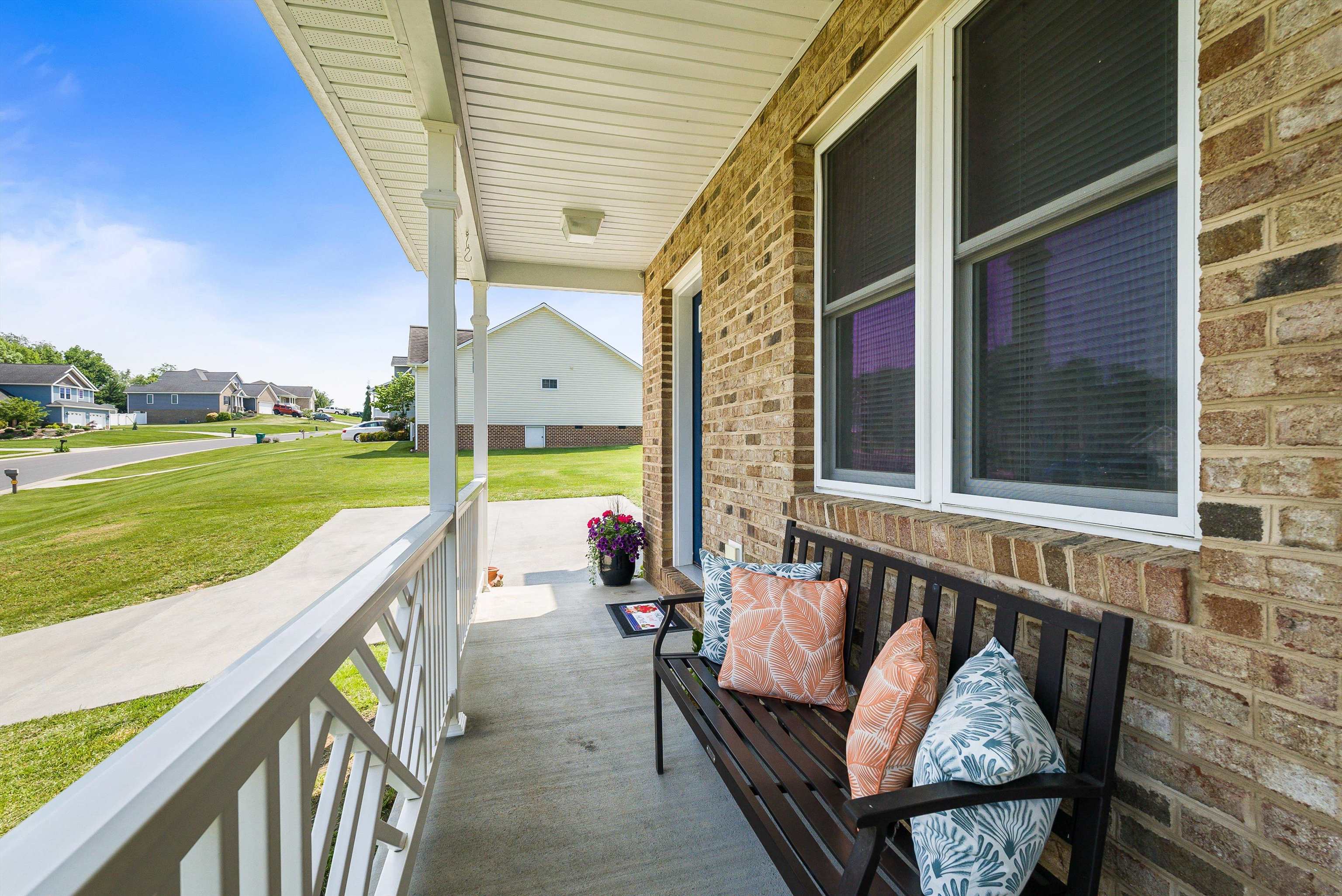 324 RUSTIC AVE, BROADWAY, Virginia 22815, 3 Bedrooms Bedrooms, ,2 BathroomsBathrooms,Residential,324 RUSTIC AVE,665412 MLS # 665412